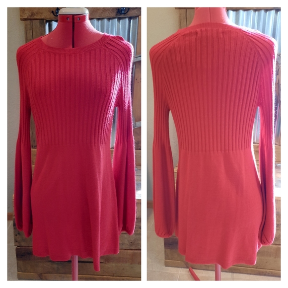 Red knit fit n flare sweater dress M sparkly Apt 9 bell sleeves - Picture 2 of 5